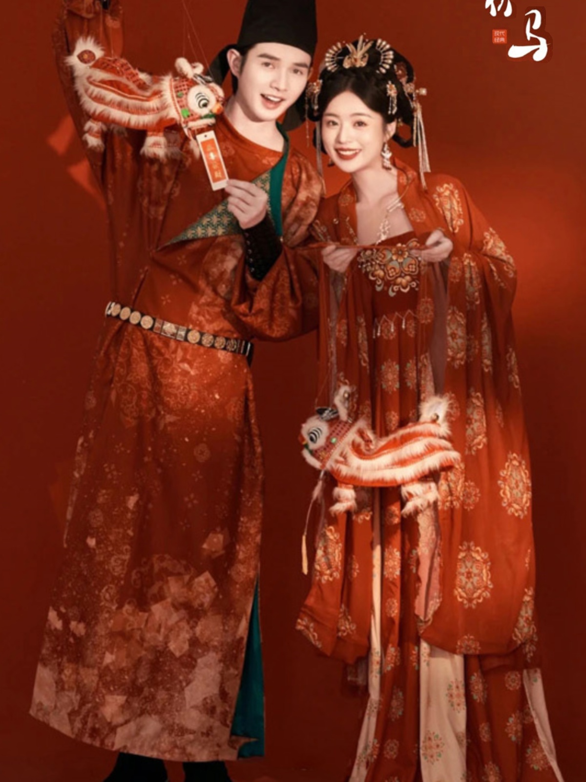 Fashion Show Ethnic Wear - 中国の伝統的な漢服写真撮影カップルファッションショー女性用男性用レトロ唐服スタジオ結婚式の写真撮影エスニックウェア