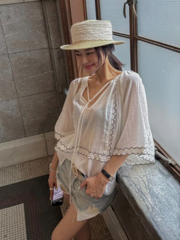 Ethnic Fusion Fashion - 韓国風パッチワークレースアップVネックトップエスニックフュージョンレディースファッション春秋冬カジュアルウェアスクールストリートスタイル