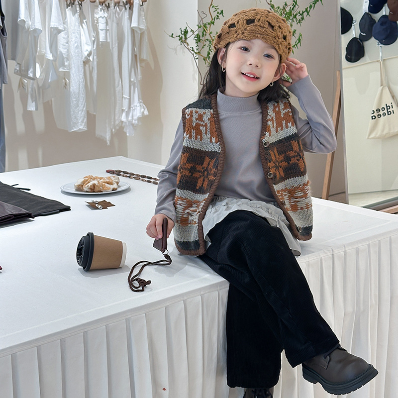 Ethnic Fashion Boutique - 2025年秋の新作ファッション、女の子向けレトロニットベスト、キッズエスニックスタイル、快適カジュアルベスト、ブティック服、シンプルスタイル
