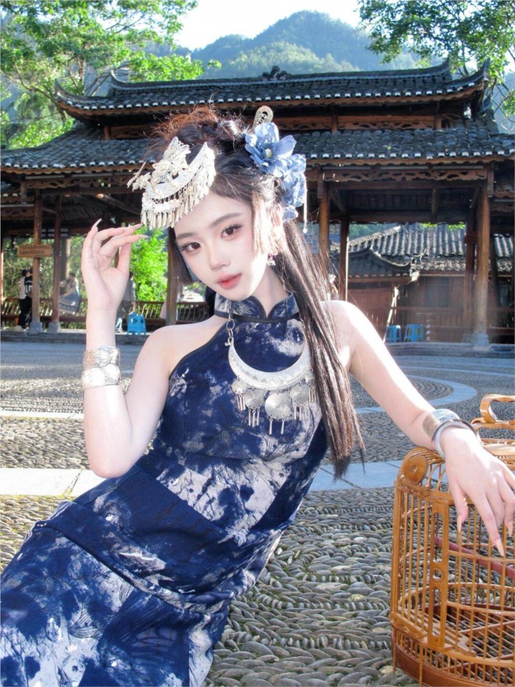 新しいバティックドレス、クールな女性服、エスニックスタイル、 - Fashion Show Ethnic Wear のレビューと価格