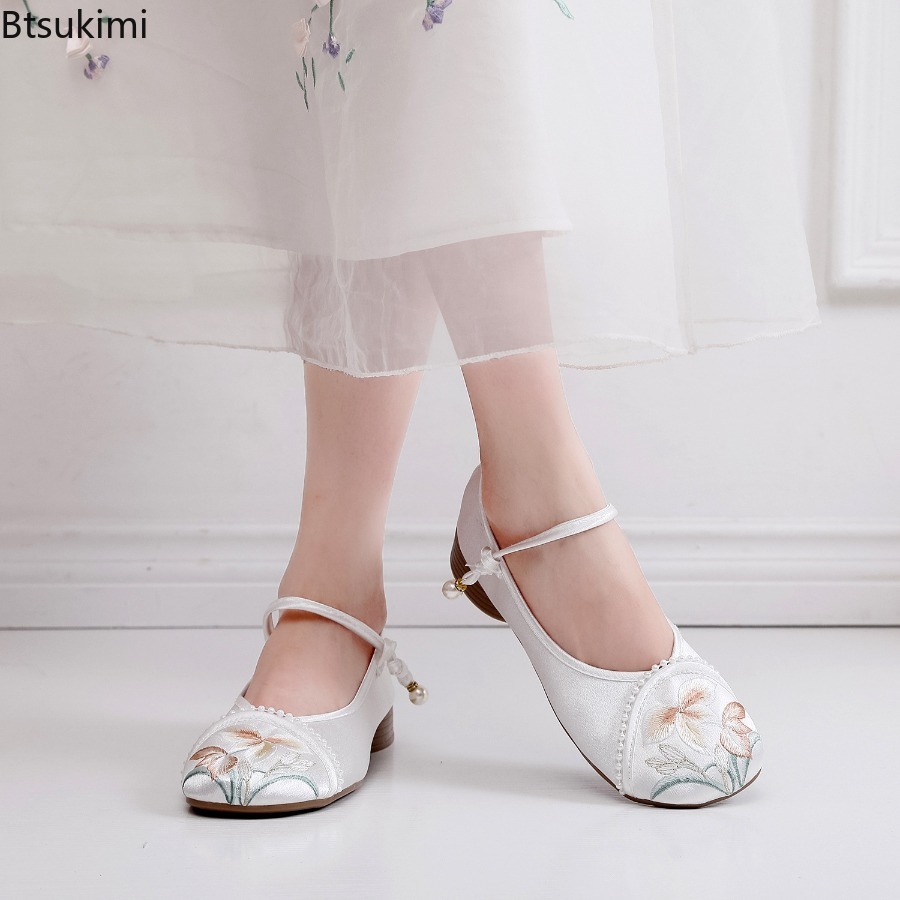 ファッション刺繍中国風ローヒール婦人靴エレガントカジュアルレ - Ethnic Fashion For Ladies のレビューと価格