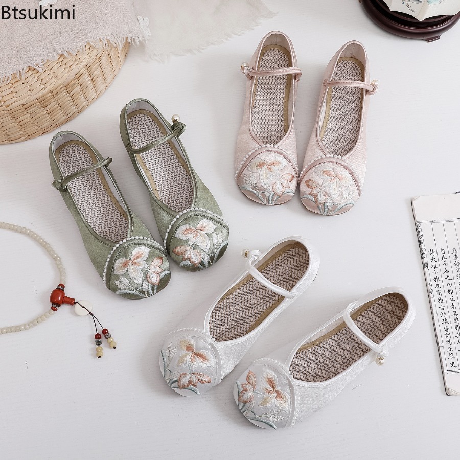 ファッション刺繍中国風ローヒール婦人靴エレガントカジュアルレ - Ethnic Fashion For Ladies のレビューと価格