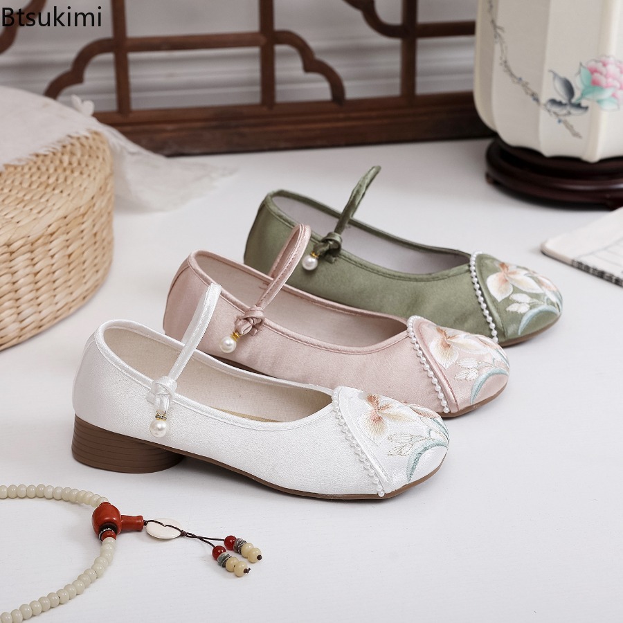 ファッション刺繍中国風ローヒール婦人靴エレガントカジュアルレ - Ethnic Fashion For Ladies のレビューと価格